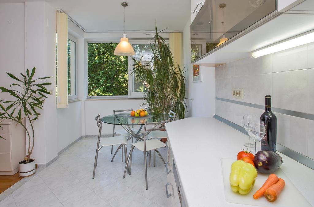 Comfortable Apartment Laura Lapad With Garage Dubrovnik Exterior foto