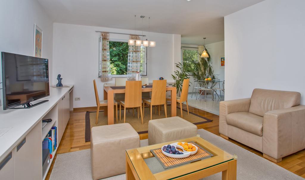 Comfortable Apartment Laura Lapad With Garage Dubrovnik Exterior foto